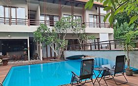 The Castle Medan Penginapan Syariah